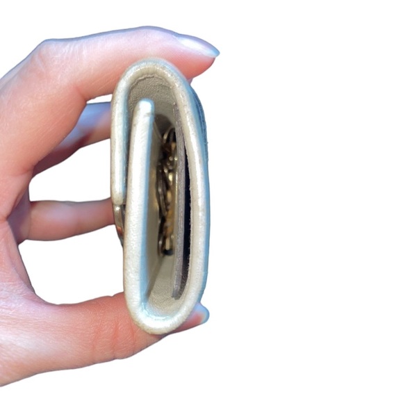 Authentic Gucci Heart GG Canvas Brown Key Case - Picture 8 of 9